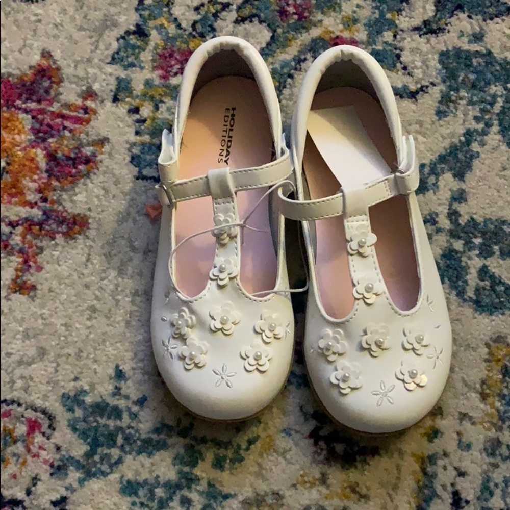 White brand new kids Mary Jane dress shoes